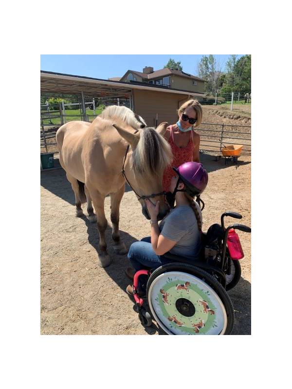 Ella & Odde QGive.jpg